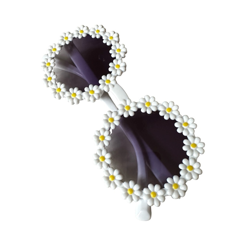 ⭐️ 5 for $25 Kids’ Floral Round Sunglasses with Daisy Accents & Purple Lenses - Picture 2 of 5